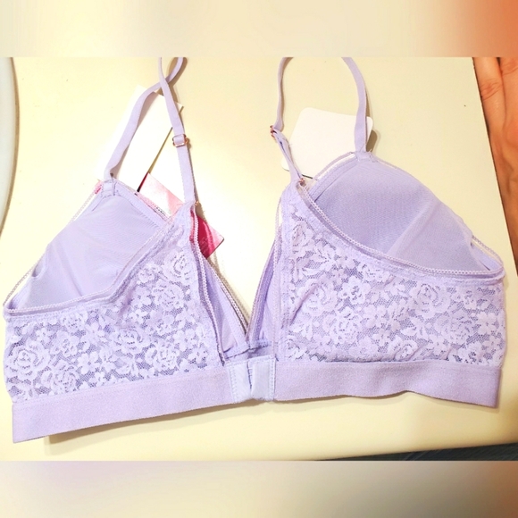 NWT Maidenform Lavender Lace Bralette. Straps. Medium = 34C, 34D, 36B, 36C - Picture 8 of 9